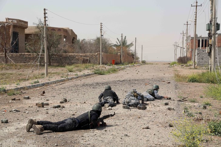  Iraqi police forces withdraw after ISIS seizes Mallab area in southern Ramadi