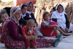  Photos: Yazidi families flee from ISIL terrorists