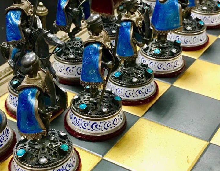  U.S. returns Saddam Hussein’s precious chess board