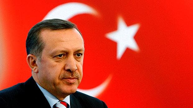  Erdogan threatens to launch unilateral offensive on Syria unless it secures control on safe zone