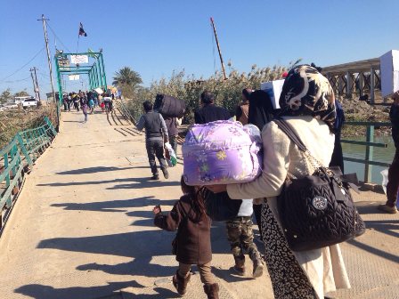  Peshmerga receives tens of civilians fleeing from ISIS north of Kirkuk