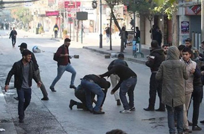  Six wounded as protests continue against Kurdistan government