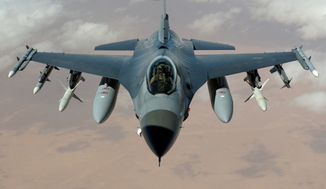  Iraqi pilots complete their training on F-16, says Defense Ministry