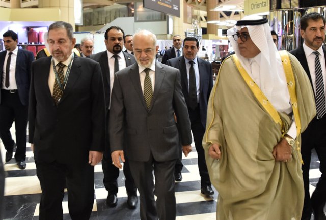  Jaafari arrives in Riyadh to participate in 4th Summit of Arab and Latin American countries