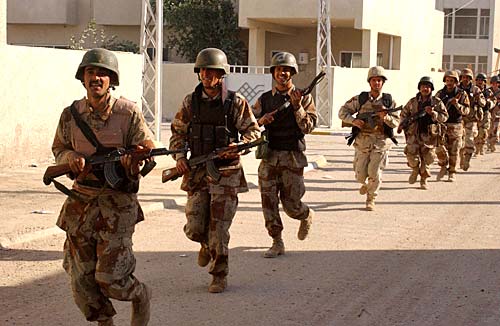  Iraqi troops gain control on strategic regions in western Mosul