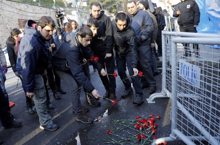  Gunman in Istanbul nightclub attack may have trained in Syria