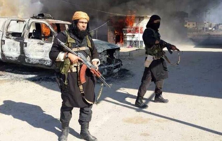  Islamic State attacks company near Naft Khana, abducts 5 workers
