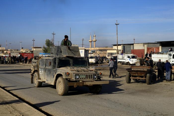  Islamic State strikes back to slow Iraqi forces in Mosul