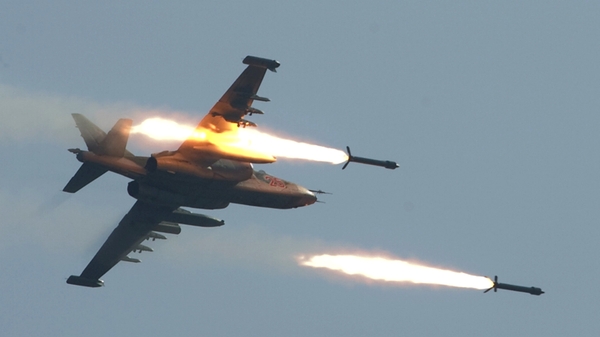  Iraqi Air Force and coalition warplanes carry out joint airstrikes on ISIS in Anbar