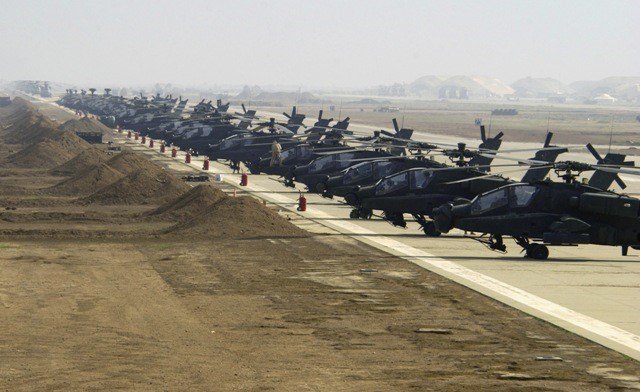  URGENT: American Apache helicopters arrive in Habaniyah Base, Anbar