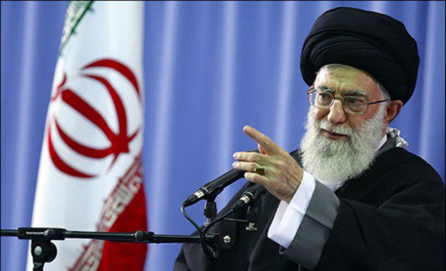  Khamenei: America is supporting ISIS in Iraq to justify its dual practices