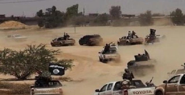  Islamic State perform “farewell prayer” preparing to leave Hawija