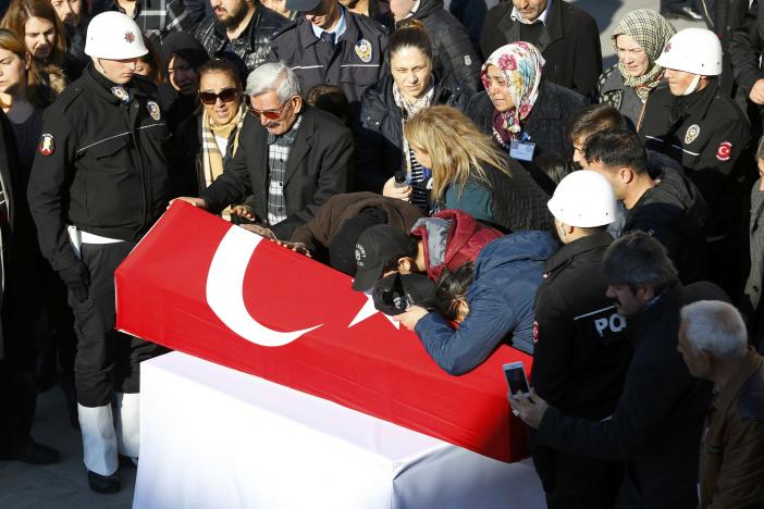  Kurdish militants claim responsibility for Istanbul attack that killed 38