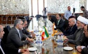  Hamoudi, Iranian counterpart discuss consolidating bilateral relations
