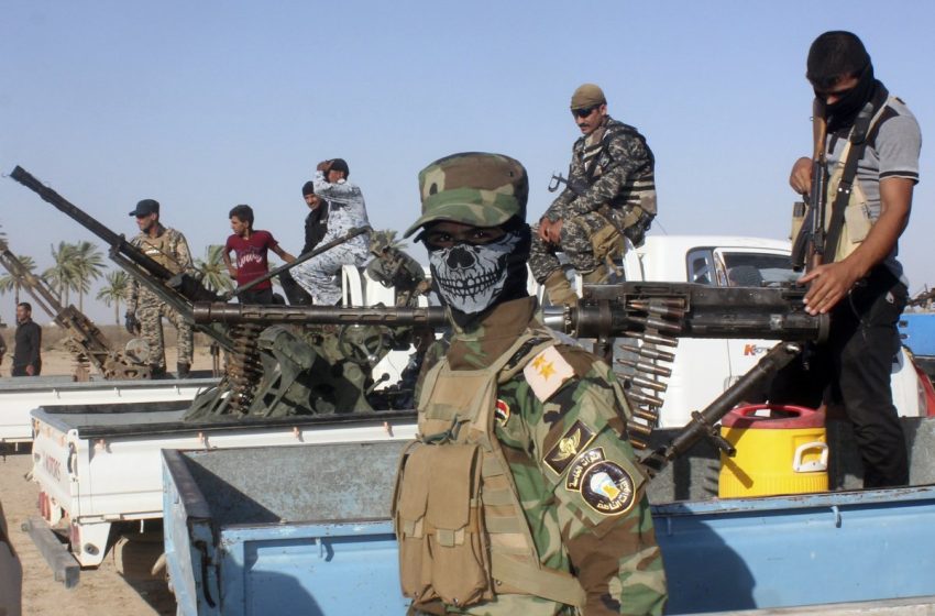  Iraqi paramilitary forces shoot Islamic State terrorist dead in Mosul
