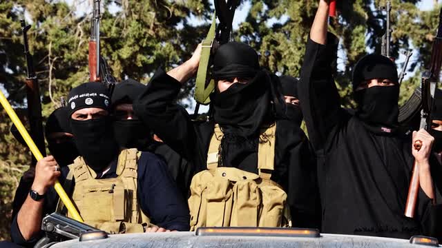  Iraqi court sentences two men to death for joining Islamic State