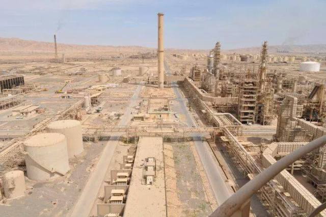  URGENT: ISIS controls Oil Institute, distribution and chemical detergents buildings in Biji oil refinery