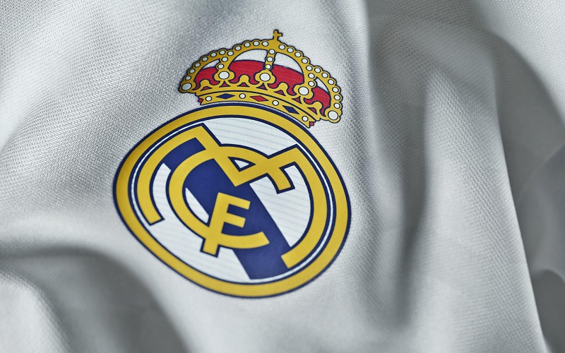  IS member uses scissors to remove Real Madrid badge from youth’s shirt