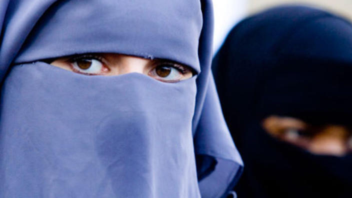  ISIS bans burqa and face veil inside its Mosul security centers