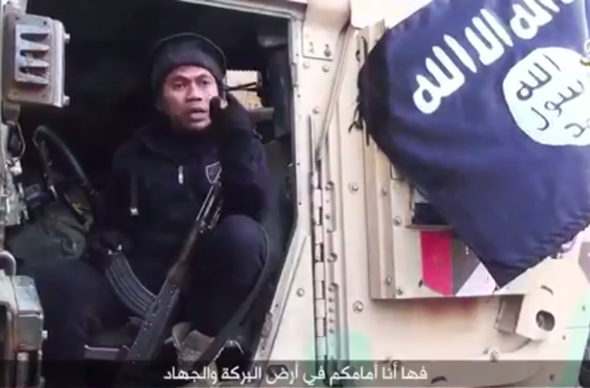  VIDEO: ISIS Filipino fighter urges Jihadists in Philippines to join ISIS in Iraq and Syria