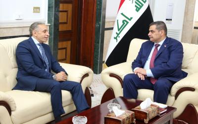 Iraq, Egypt discuss means of boosting military cooperation