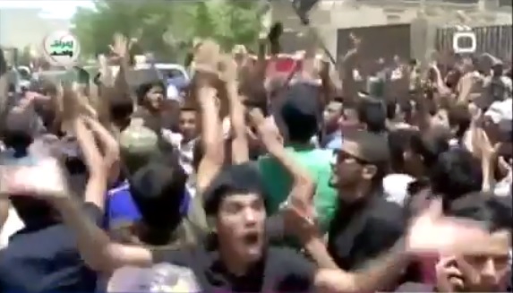  Video: Iraqi students protest at Ministry of Education building in Baghdad
