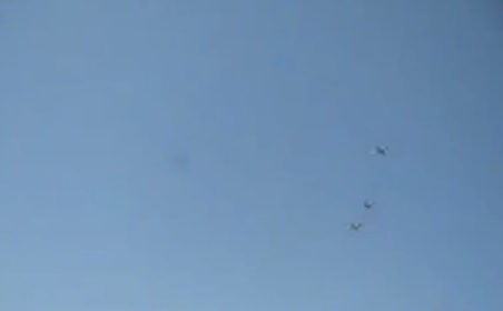  URGENT: Video of Russian Sukhoi jets bombing ISIL positions in Iraq