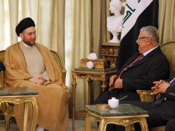  Talabani, Hakim discuss means of settling political crisis
