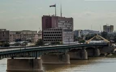  Security forces cut off Jumhoria bridge in Baghdad