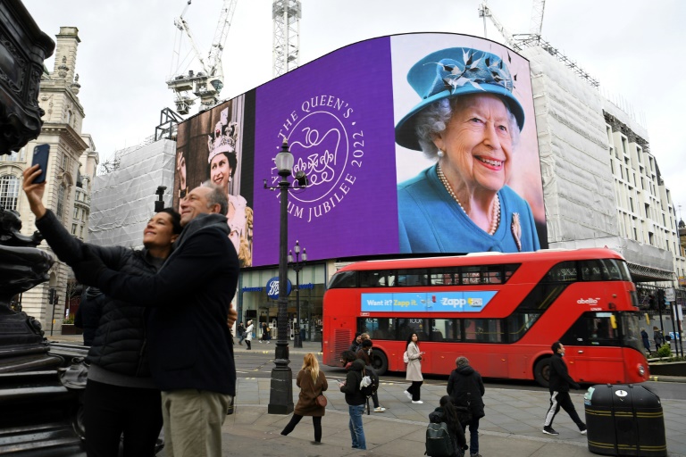  Queen Elizabeth II turns 96