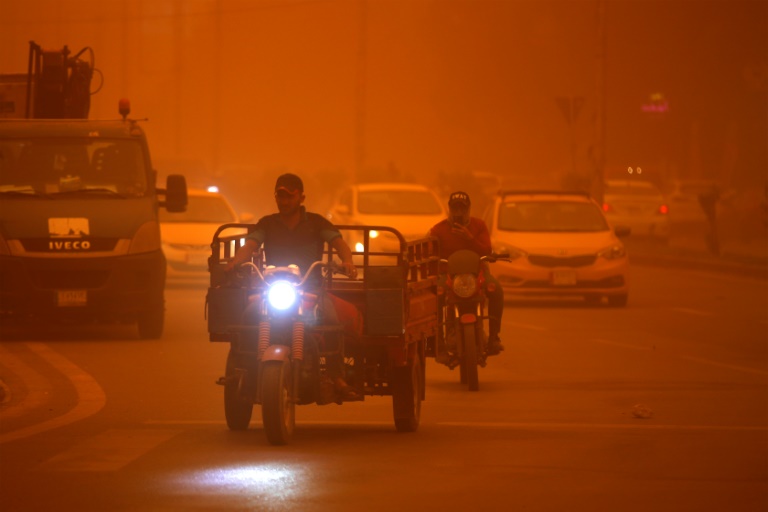  Iraq yet again hit by increasingly frequent dust storms