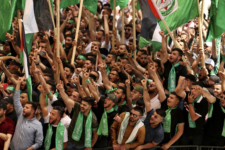  Hamas students celebrate West Bank university poll win