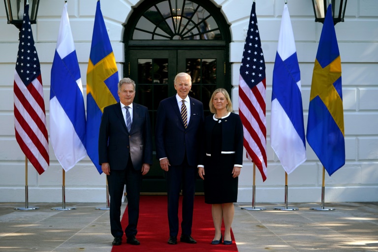  Biden rallies behind NATO bids as Finland, Sweden say to address Turkey