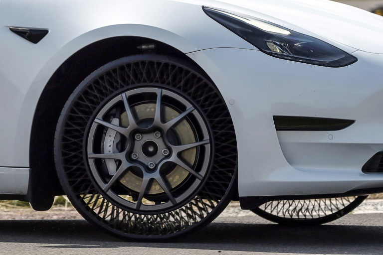  Manufacturers getting to grips with airless tyres
