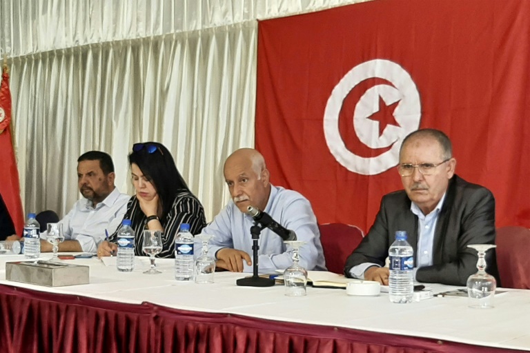  Tunisia union says will boycott Saied’s national dialogue