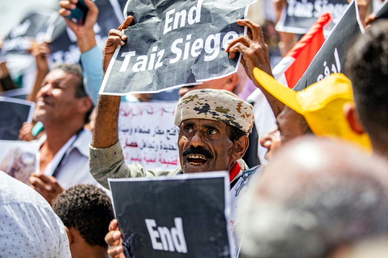 Yemenis protest Taez blockade as talks get underway