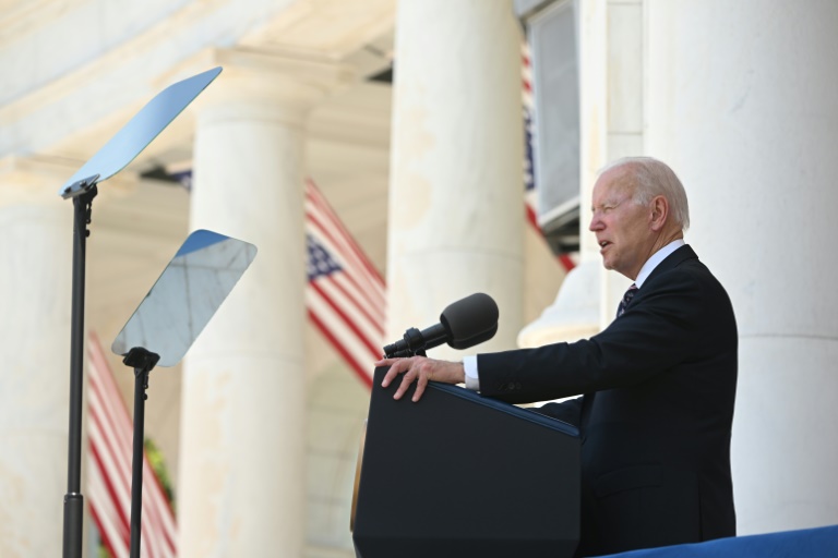  Biden, Fed chair discuss US inflation at White House
