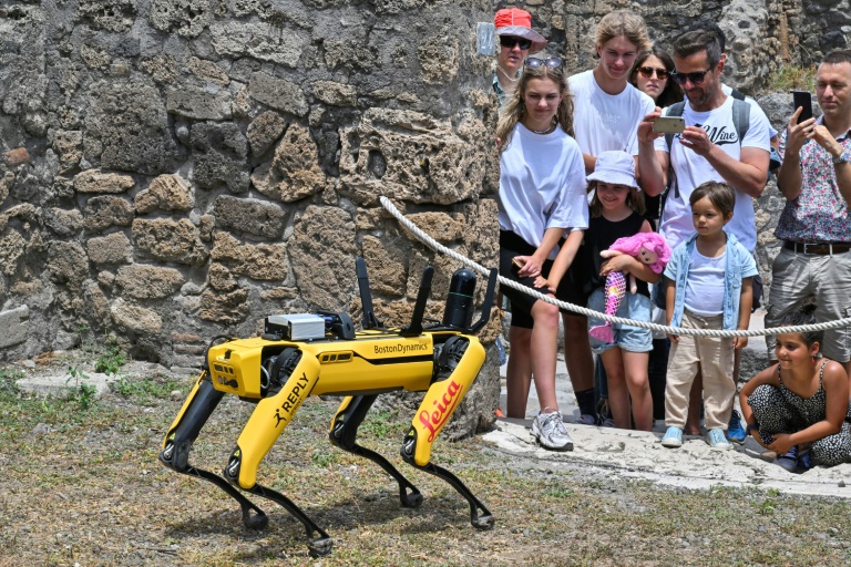  Italy’s Pompeii tests new guard dog — a robot named Spot