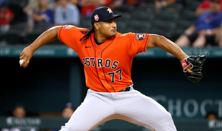  Astros hurlers make history with two immaculate innings