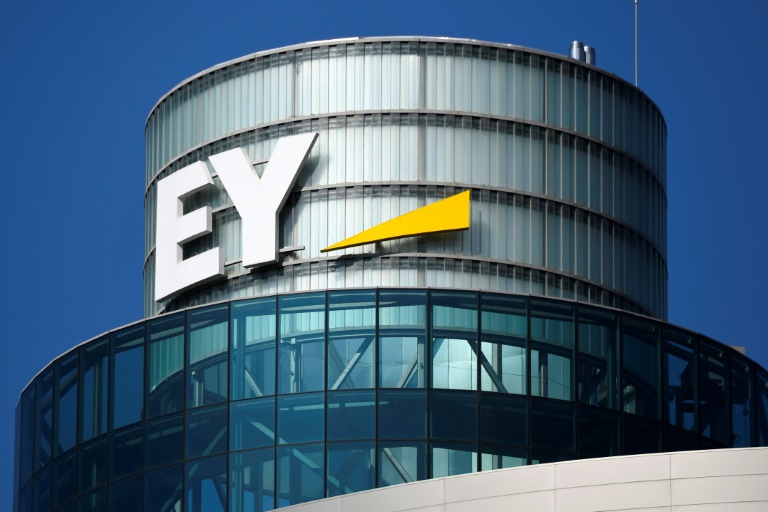  Record Ernst & Young fine in US for cheating on ethics exams