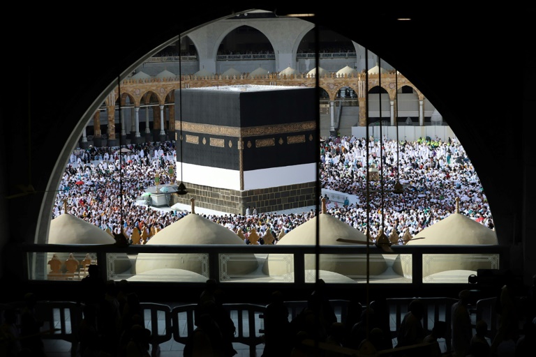  ‘Deep longing’: After blockade, Qataris end long wait for hajj