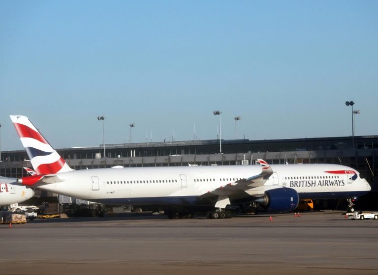  British Airways cuts 10,300 more flights through October