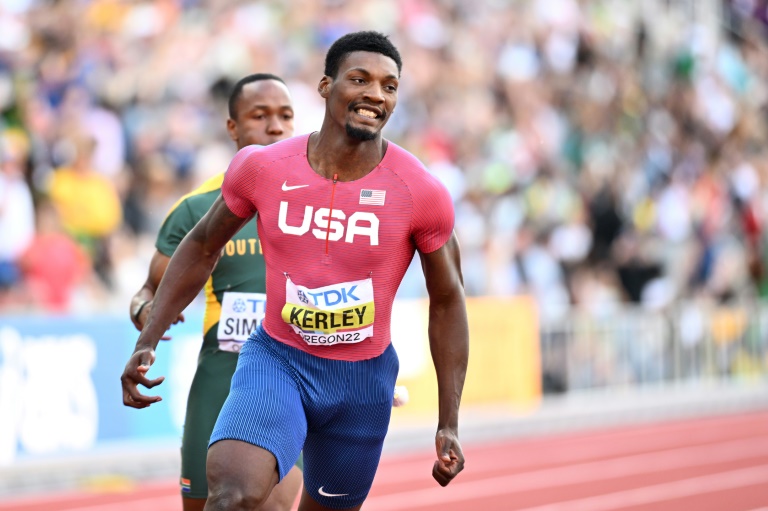  Kerley wins world 100m gold in US cleansweep