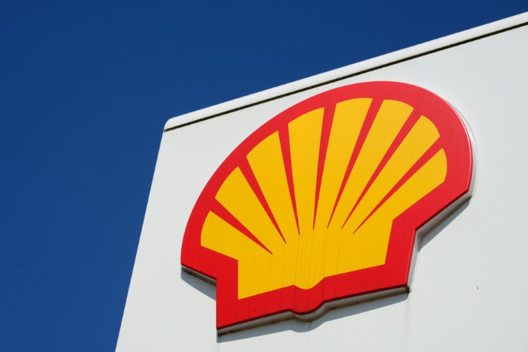  Shell profit rockets on high oil prices
