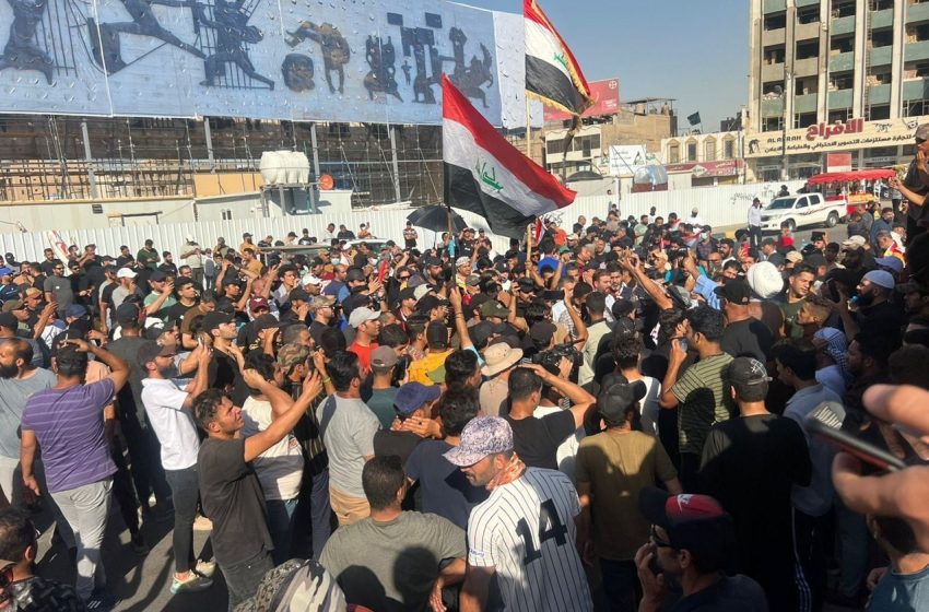  Al-Sadr supporters break into parliament to protest against Al-Sudani’s nomination for prime minister
