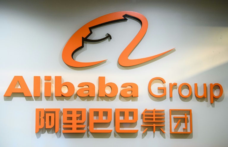  Alibaba shares extend losses on US delisting fear