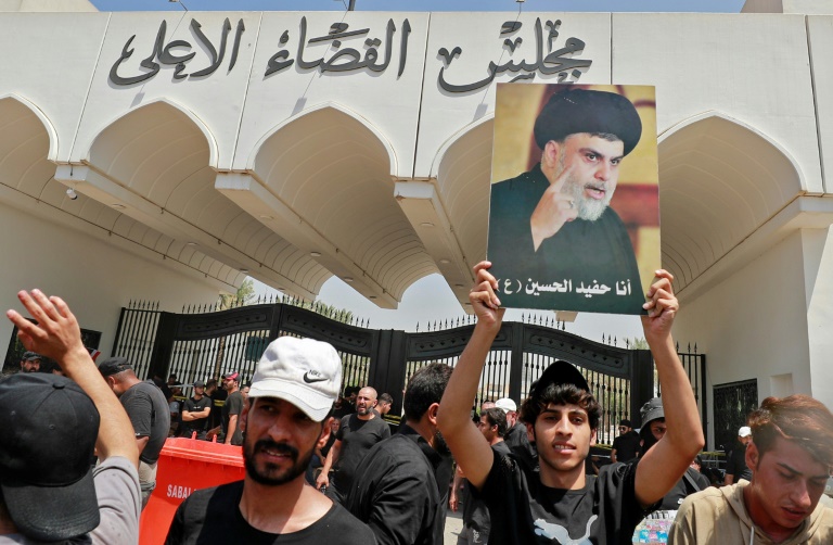  Sadr supporters sit-in next to Iraq’s top judicial body