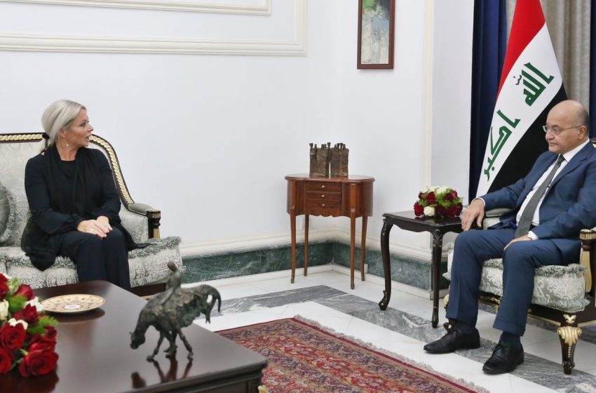  Iraqi President discusses political situation with UN Special Representative