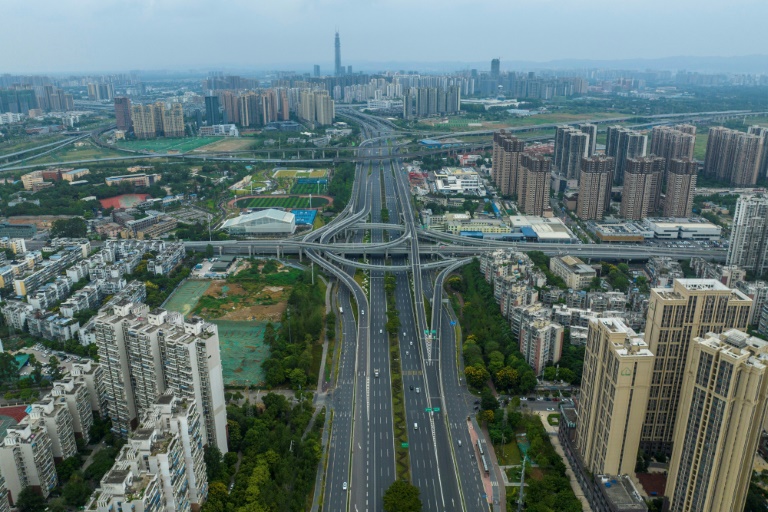  China’s Chengdu extends Covid lockdown