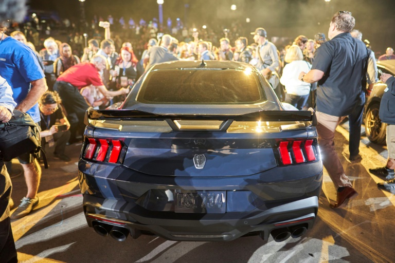  Ford unveils newest Mustang, extending gasoline-powered life